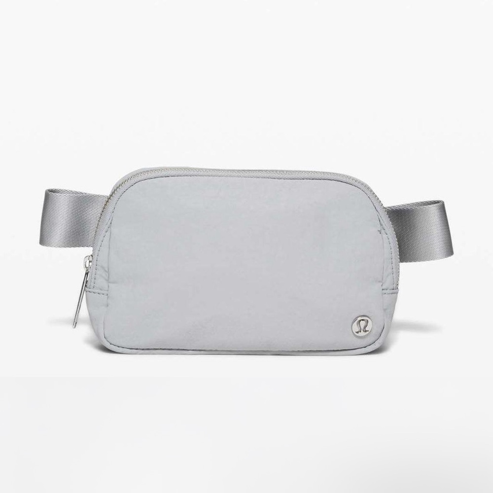 Lululemon Everywhere Belt Bag 1L